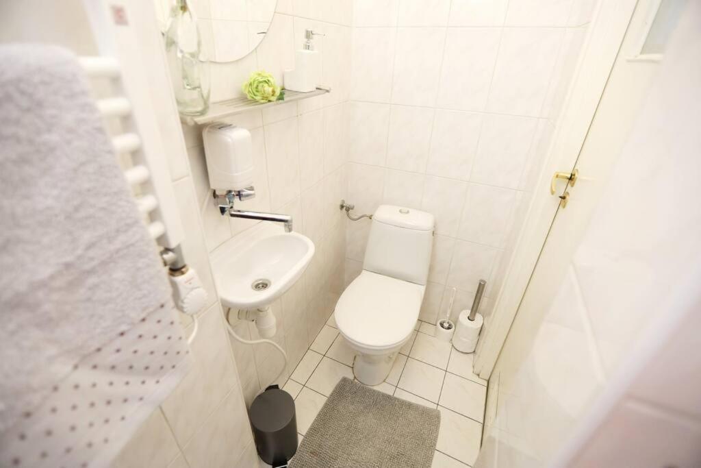 Batorego Cosy Apartment クラクフ エクステリア 写真